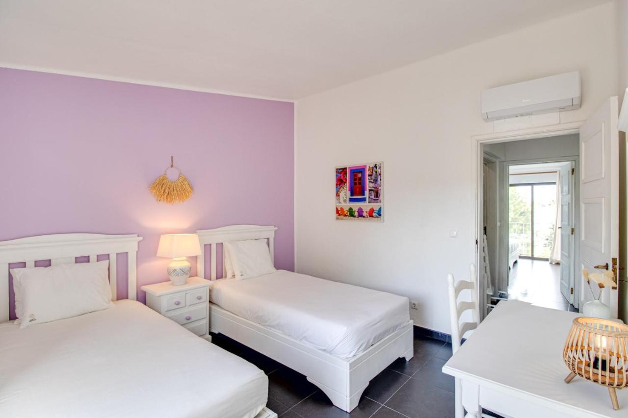Seaside Retreat With Pool, Ac, And Fast Wi-Fi Apartment Albufeira Bagian luar foto