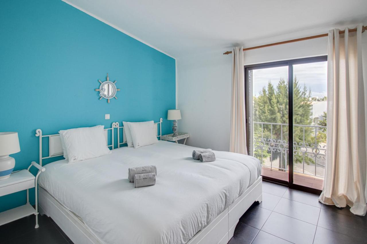 Seaside Retreat With Pool, Ac, And Fast Wi-Fi Apartment Albufeira Bagian luar foto